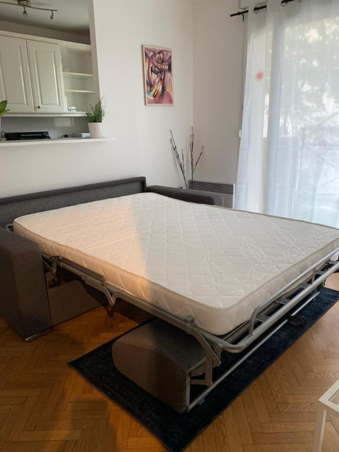 Lieu De Ressourcement A Robinson Apartment Льо Плеси-Робенсон Екстериор снимка